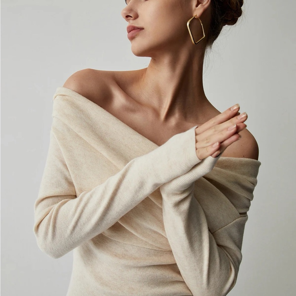 Off Shoulder Wrap Long Sleeve Knit Top
Color — Apricot